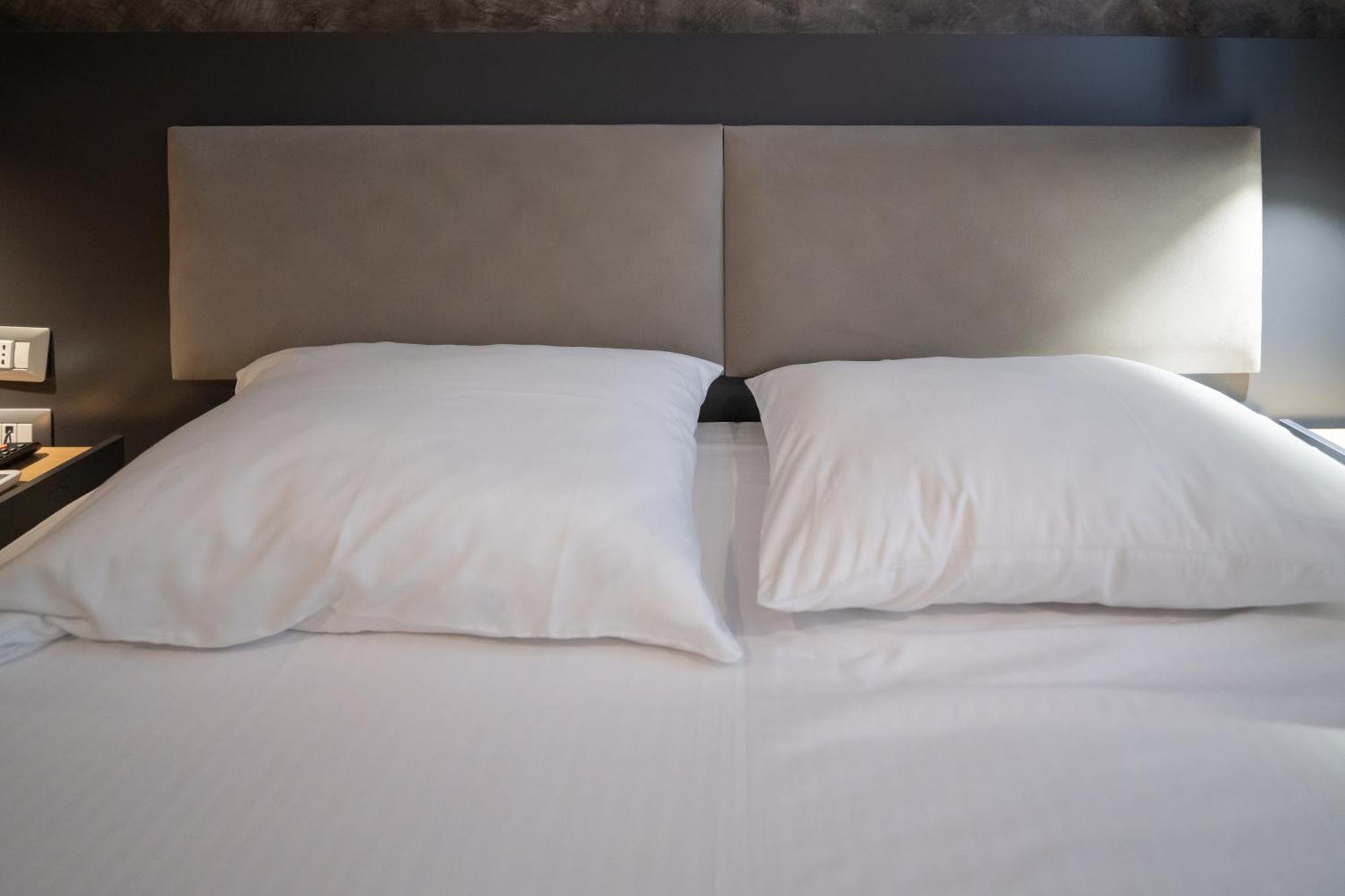 Center Boutique Hotel Tiranë Ngoại thất bức ảnh
