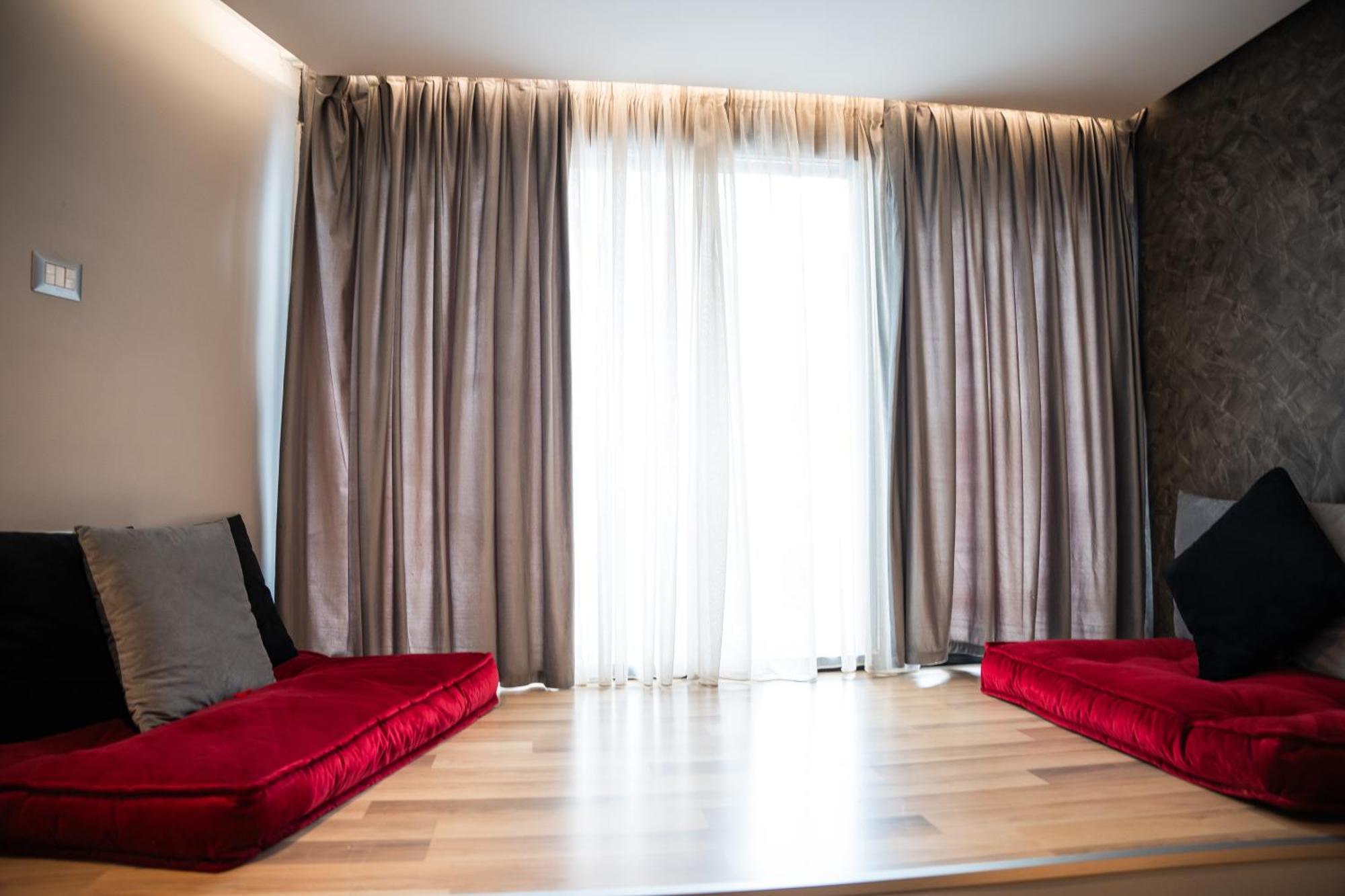 Center Boutique Hotel Tiranë Ngoại thất bức ảnh